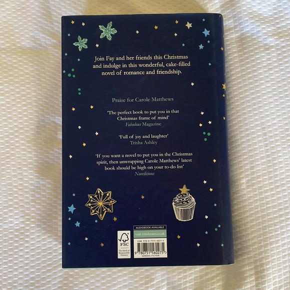 CAROLE MATTHEWS Christmas Cakes & Mistletoe Nights - Picture 4 of 8